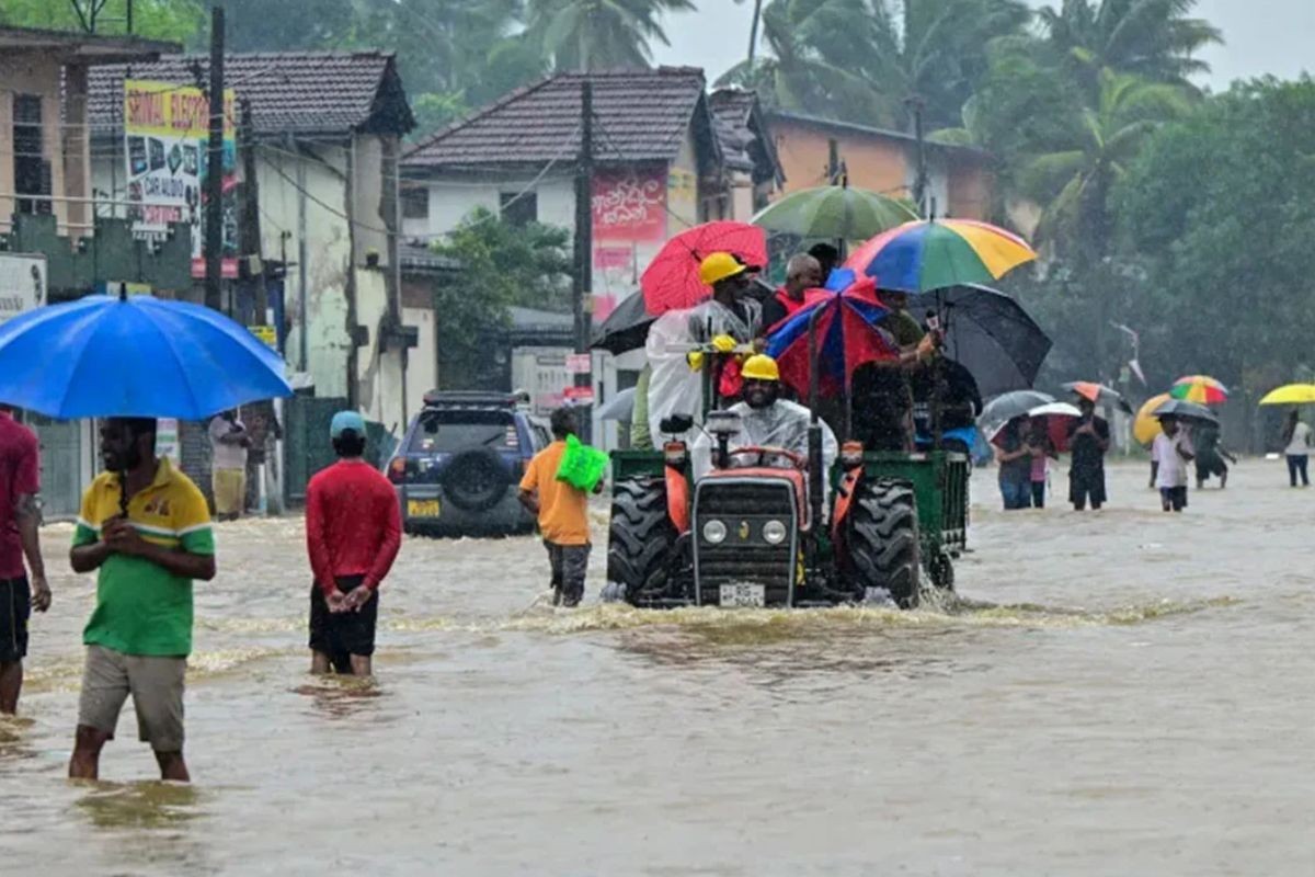 ইন্দোনেশিয়ায় বন্যা ও ভূমিধসে মৃত্যু ২০০ ছাড়িয়েছে