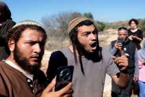 পশ্চিম তীরে ইসরাইলি চাপ বৃদ্ধি, বছরে ৩২ হাজার ফিলিস্তিনি উচ্ছেদ