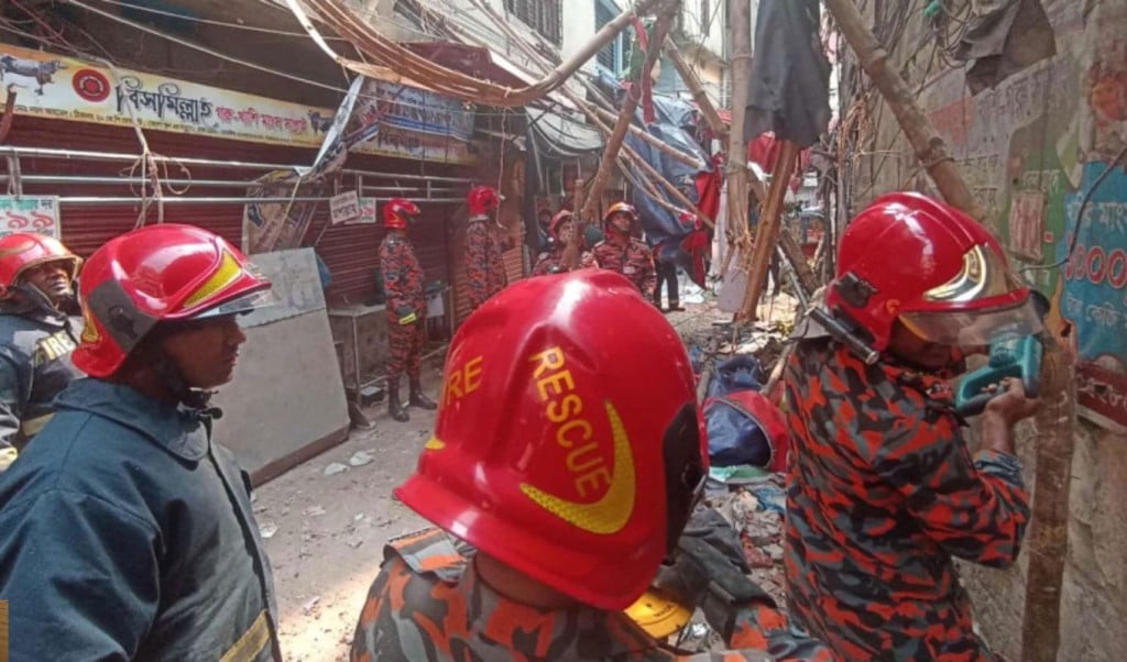 RAJUK to Identify and Act on Risky Buildings in Dhaka 1763801234 ঢাকায় ঝুঁকিপূর্ণ ভবন শনাক্ত করে ব্যবস্থা নেবে রাজউক