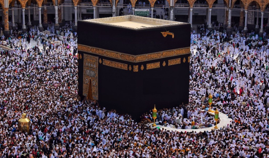 Saudi Arabia Imposes Ban on Seriously Ill Pilgrims for Hajj 1763369011 হজযাত্রী নির্বাচনে নতুন কঠোর বিধিনিষেধ সৌদির
