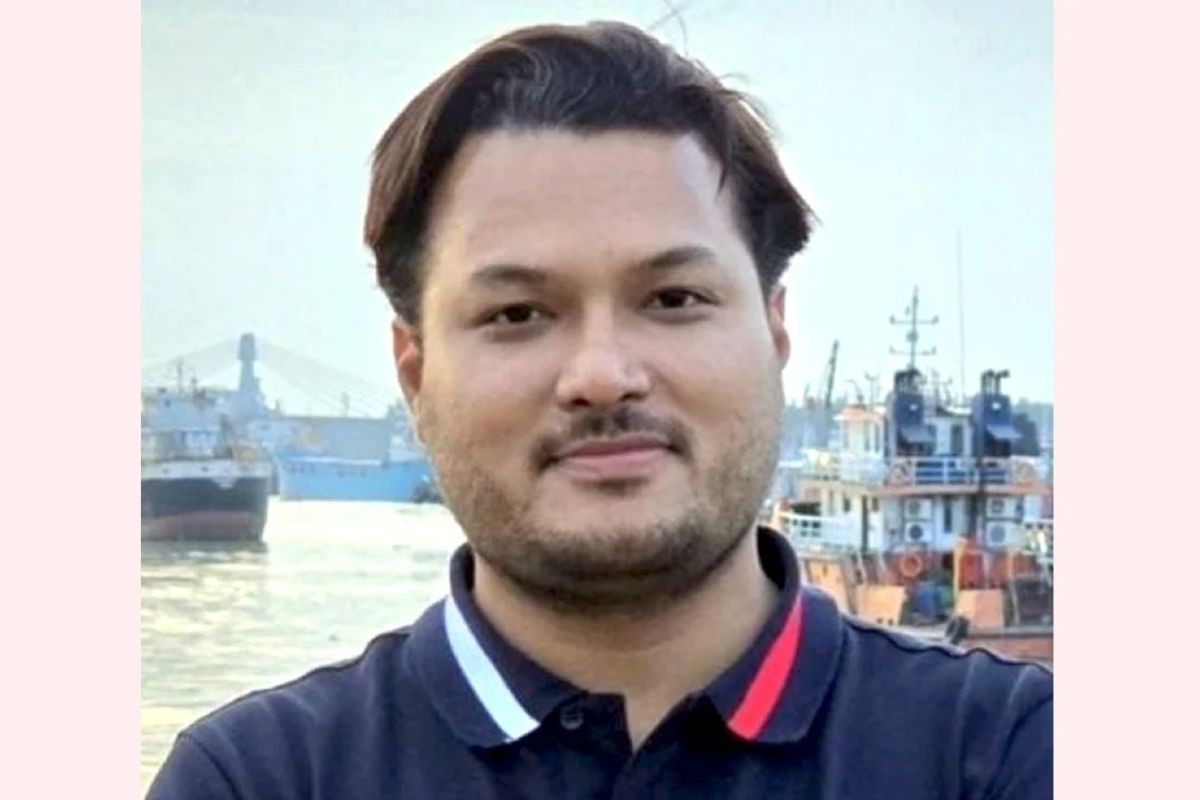 ছাত্র উপদেষ্টারা জুলাইকে বিক্রি করেছে : মুনতাসির মাহমুদ