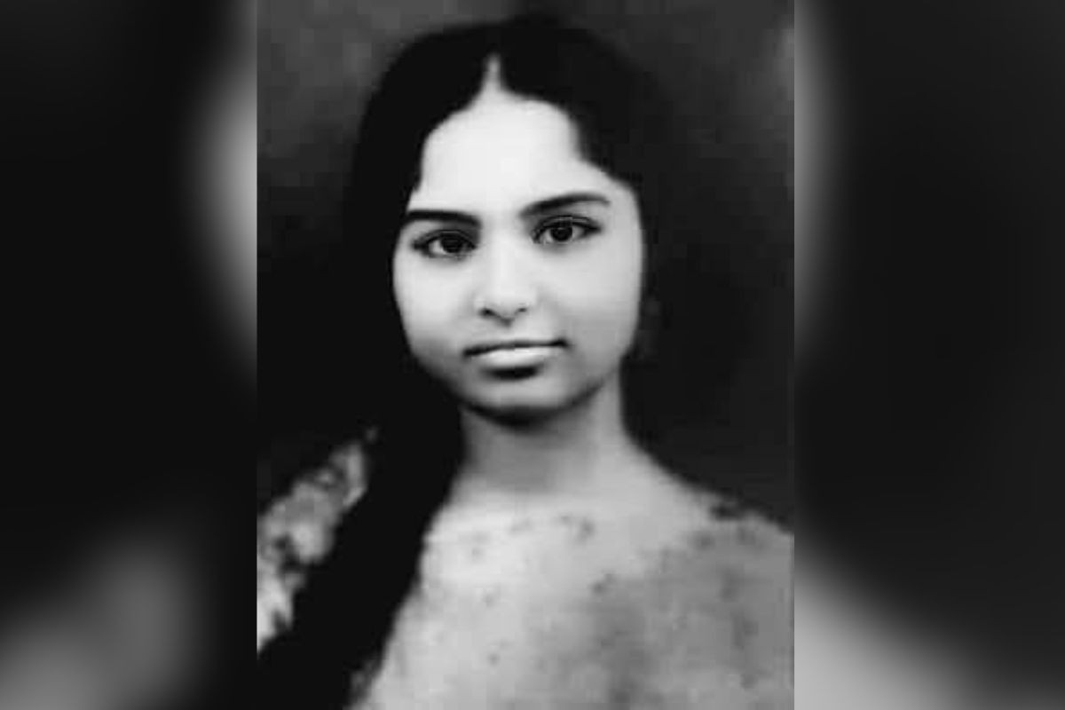 স্মরণ – একাত্তরের প্রীতিলতা শহীদ নীপা লাহিড়ী