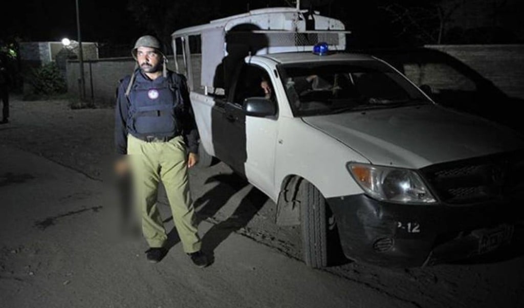 Two Police Officers Killed in Blast in Pakistan 1763783881 পাকিস্তানে বিস্ফোরণে নিহত ২ পুলিশ সদস্য