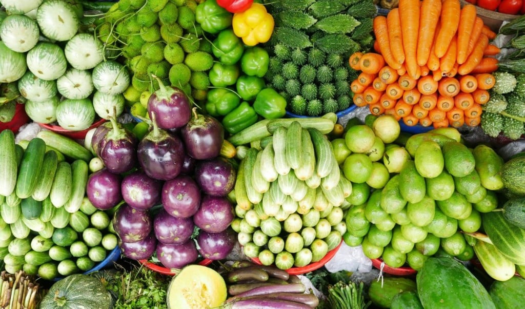 Vegetable Prices Rise in Winter Consumers Under Pressure 1763699659 শীতেও সবজির দাম বাড়তি, বিপাকে সাধারণ ক্রেতা