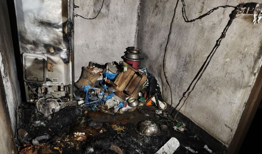 Woman Dies After Fire in a Locked Flat in Keraniganj 1764298731 কেরানীগঞ্জে তালাবদ্ধ ফ্ল্যাটে আগুনে দগ্ধ হয়ে নারীর মৃত্যু