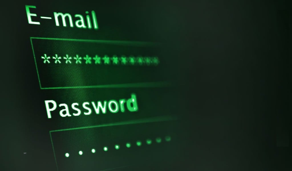 same password all ac 1762932424 সব জায়গায় একই পাসওয়ার্ড ব্যবহারের ঝুঁকি