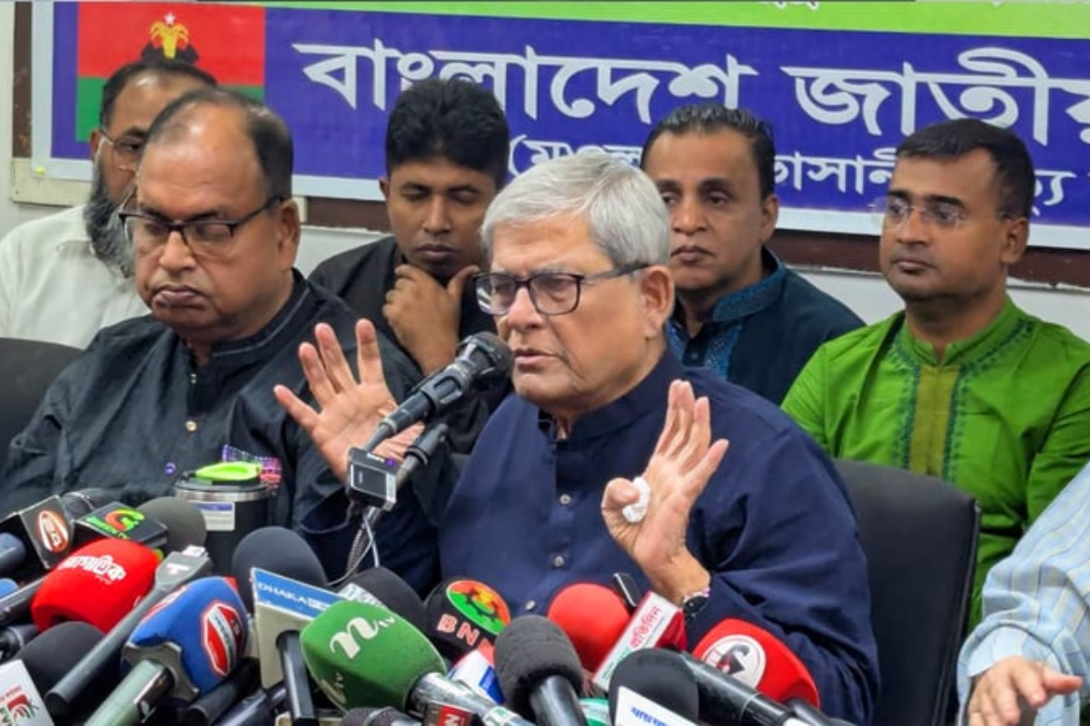 অনিশ্চয়তার ঘেরাটোপ ভেদ করে নির্বাচন সম্ভাবনার ইঙ্গিত দিলেন ফখরুল