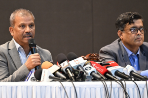 আগামী ৩-৪ কার্যদিবসের মধ্যে গণভোট আইন প্রণয়ন হবে: আইন উপদেষ্টা