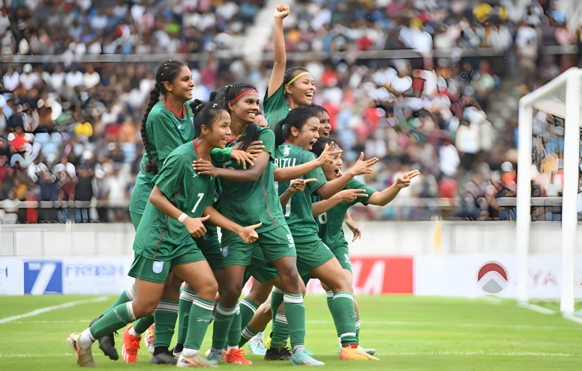 আজারবাইজান ও মালয়েশিয়ার বিরুদ্ধে ত্রিমুখী লড়াই—দাম কমিয়ে বড় ঘোষণা বাফুফের