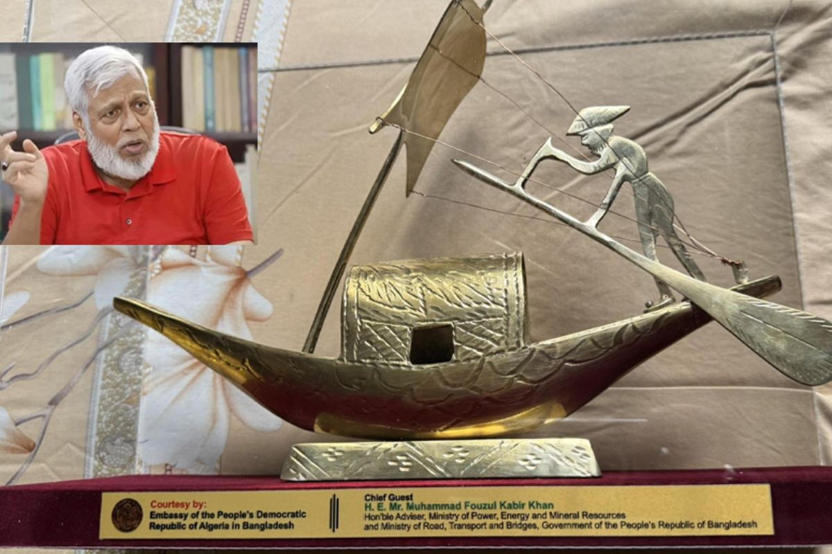 উপহার পাওয়া নৌকা নিয়ে বিপাকে পড়লেন উপদেষ্টা, চাইলেন পরামর্শ