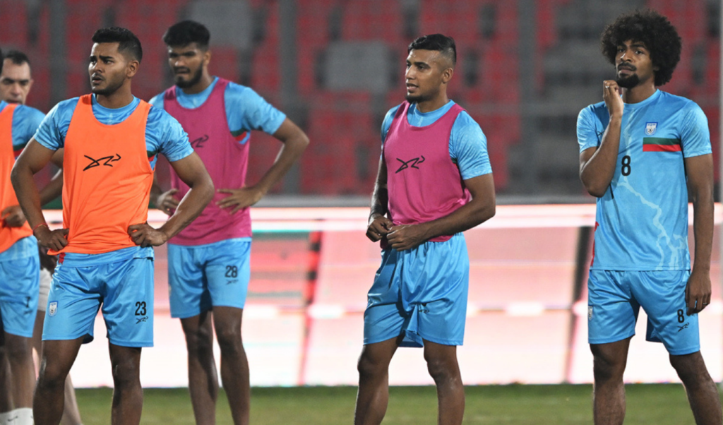 একাদশে শমিত বেঞ্চে জামাল 1763467627 একাদশে শমিত, বেঞ্চে জামাল