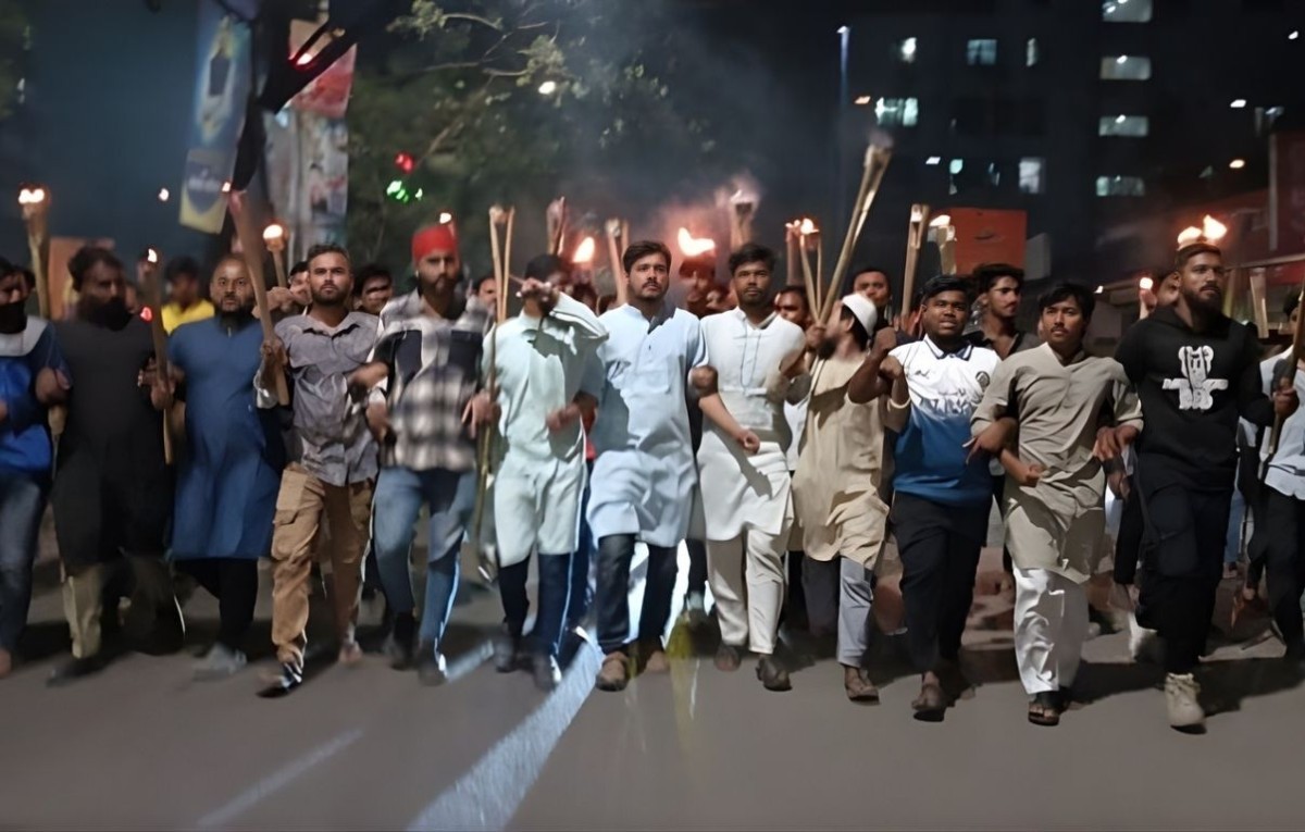 এনসিপির মশাল মিছিলে ‘জয় বাংলা’ স্লোগান