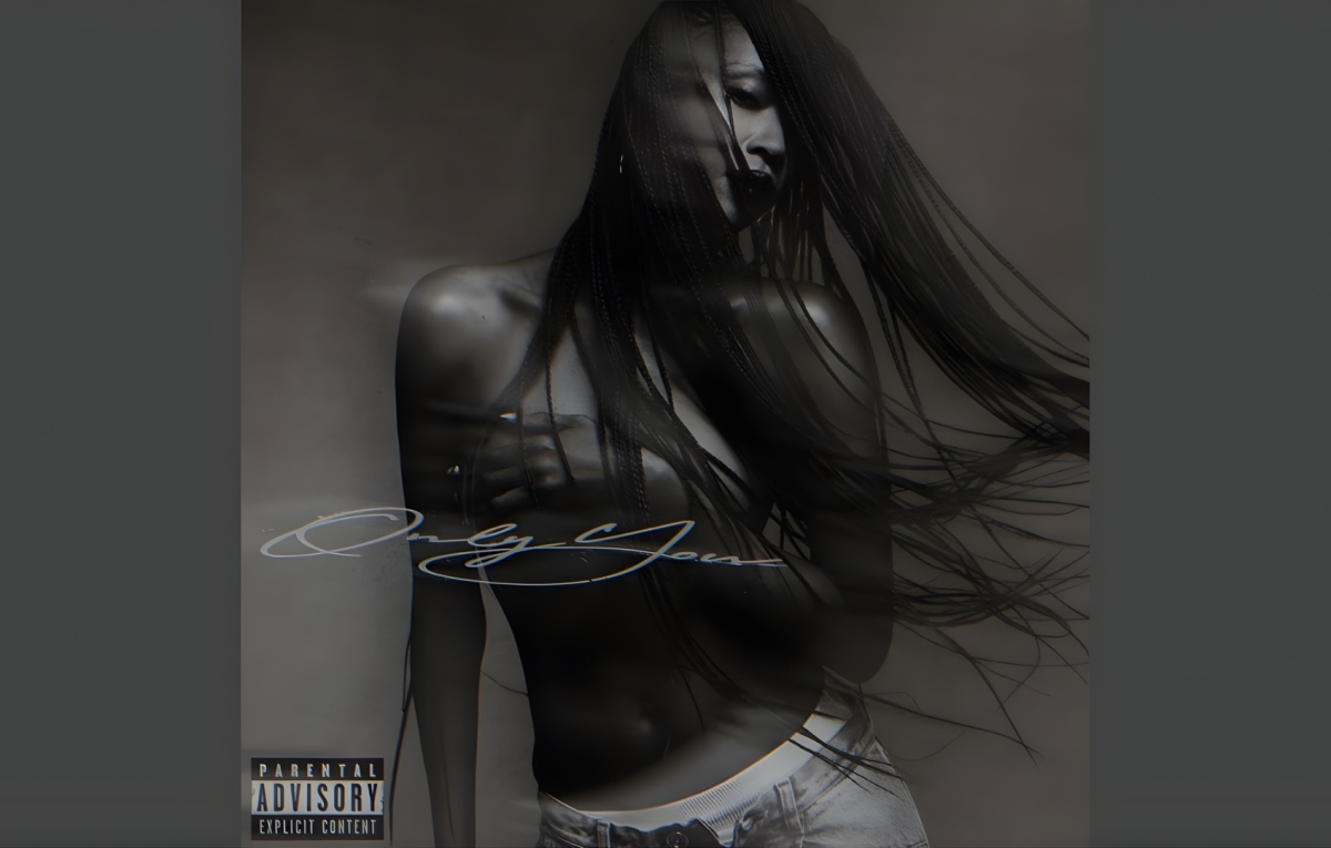 এবনি রাইলি তার ভিডিওতে উন্মুক্ত, ‘ওনলি ইউ’ নিয়ে প্রকাশ করলেন সাহসী নতুন স্টাইল