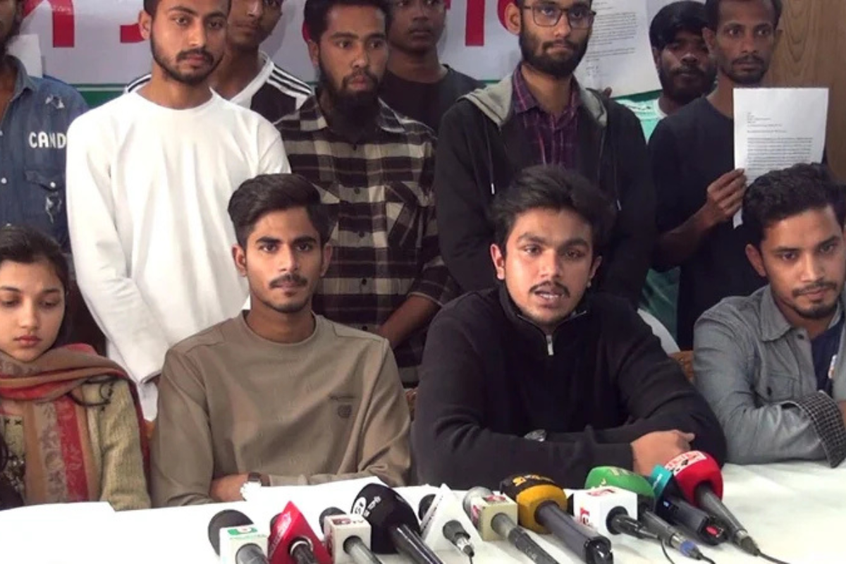 কমিটি ঘোষণার ৪৮ ঘণ্টার মধ্যে ৫০ নেতার পদত্যাগ