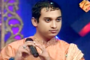 কেন ১৭টি দেশে গান করা শিল্পী আজ নীরব?