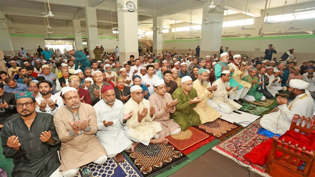 খালেদা জিয়ার সুস্থতা কামনায় বগুড়ায় বিএনপির বিশেষ দোয়া ও মোনাজাত 1764368162 খালেদা জিয়ার সুস্থতা কামনায় বগুড়ায় বিএনপির বিশেষ দোয়া ও মোনাজাত