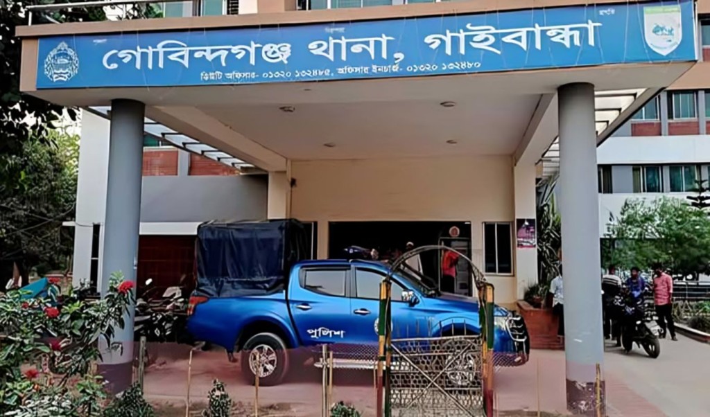 গাইবান্ধায় গরু চুরির অভিযোগে গণপিটুনিতে তিনজনের মৃত্যু 4 গাইবান্ধায় গরু চুরির অভিযোগে গণপিটুনিতে তিনজনের মৃত্যু 1762059184 গাইবান্ধায় গরু চুরির অভিযোগে গণপিটুনিতে তিনজনের মৃত্যু