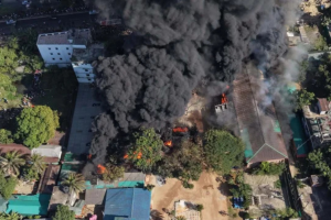 গাজীপুরে কারখানায় আগুন, তিন ঘণ্টার চেষ্টায় নিয়ন্ত্রণে