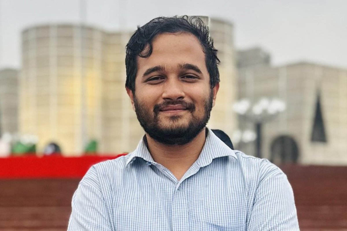 গালির মাঝেও শক্তি খুঁজছেন মীর স্নিগ্ধ