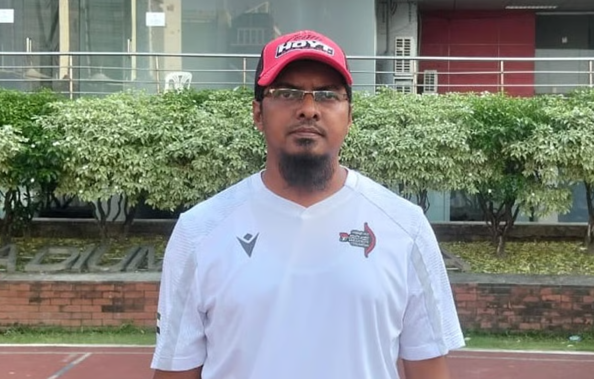 চাঁদপুরের সেই সাজ্জাদ এখন আমিরাতের কোচ! ঢাকায় আসার পিছনে অবাক করা ঘটনা!