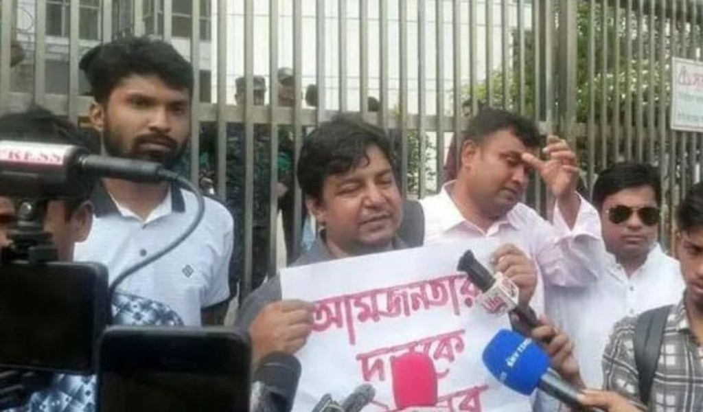 জনসমর্থনের শীর্ষ ১০-এ না থাকলে রাজনীতি ছাড়বেন তারেক রহমান 3 জনসমর্থনের শীর্ষ ১০ এ না থাকলে রাজনীতি ছাড়বেন তারেক রহমান 1762347871 জনসমর্থনের শীর্ষ ১০-এ না থাকলে রাজনীতি ছাড়বেন তারেক রহমান