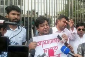 জনসমর্থনের শীর্ষ ১০-এ না থাকলে রাজনীতি ছাড়বেন তারেক রহমান