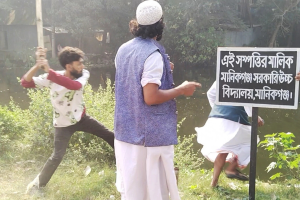 তাওহিদী জনতা’ দ্বারা বাউল শিল্পী আবুল সরকারকে সমর্থনকারীদের ওপর হামলা, ৩ জন আহত