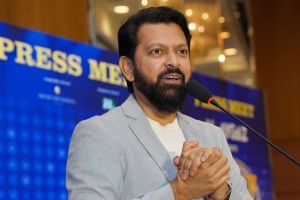 তাহসান কি সত্যিই রাজনীতিতে যোগ দিচ্ছেন?