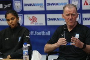 দলীয় গোলমাল ও ভুলের দায় নিজের কাঁধে নিলেন বাটলার