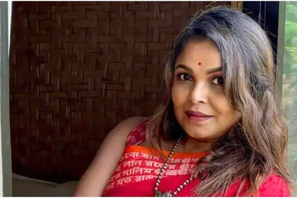 ধানমন্ডি ৩২–এ বুলডোজার মিছিলের দলকে ‘রাজাকার বাহিনী’ বললেন অভিনেত্রী শাওন
