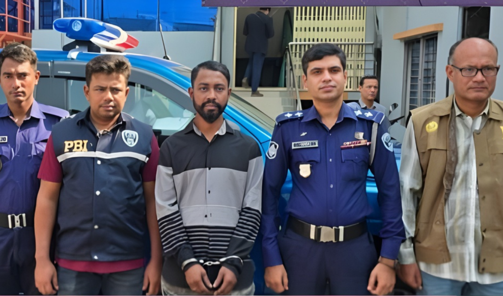 ধারালো অস্ত্র দিয়ে কুপিয়ে হত্যা ৩ বছর পর আসামি গ্রেপ্তার 1764063843 ধারালো অস্ত্র দিয়ে কুপিয়ে হত্যা, ৩ বছর পর আসামি গ্রেপ্তার