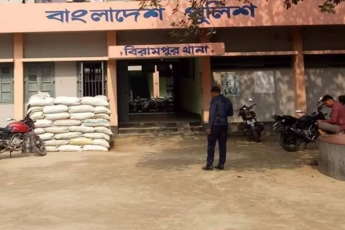 নতুন শাড়ি কিনে না দেওয়ায় তর্ক, স্ত্রীর পিঁড়ির আঘাতে স্বামীর মৃত্যু
