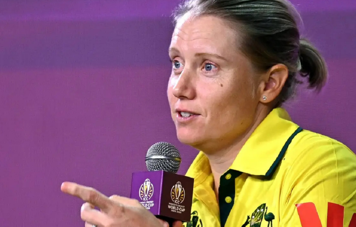 নারীর প্রিমিয়ার লিগের প্রথম ঘণ্টাতেই তুমুল চমক