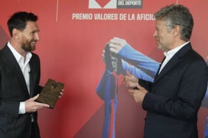 বার্সার সবচেয়ে ভালোবাসার ফুটবলার, যা বললেন মেসি