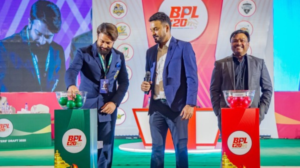 বিপিএল নিলামে চমক ঝড় নতুন নোয়াখালী এক্সপ্রেসসহ ছয় দলের কোটি টাকার লড়াই 1764484698 বিপিএল নিলামে চমক-ঝড়: নতুন নোয়াখালী এক্সপ্রেসসহ ছয় দলের কোটি টাকার লড়াই