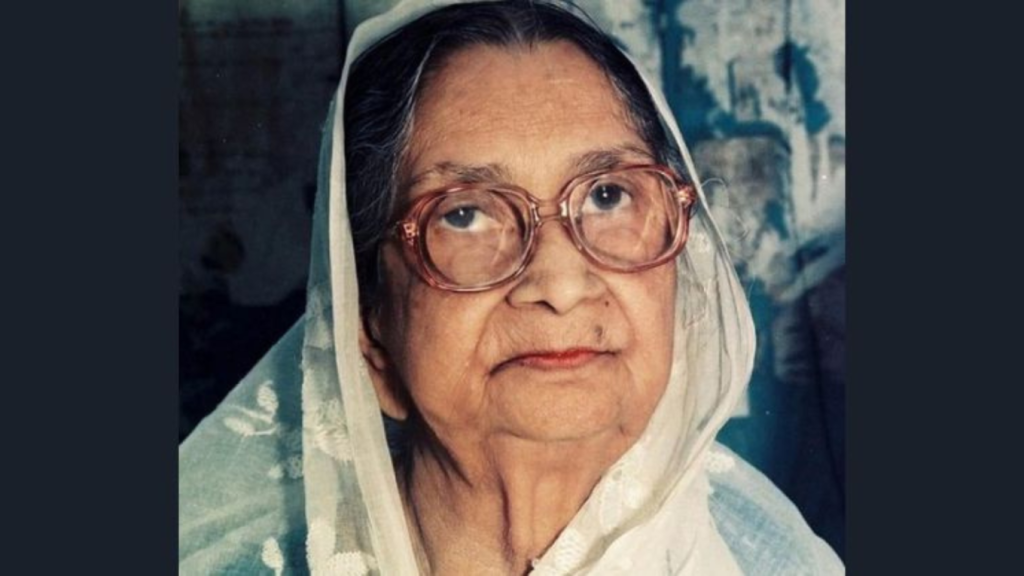 বেগম সুফিয়া কামাল সাহিত্যে মানবতার রত্ন সংগ্রামের দীপশিখা 1763624302 বেগম সুফিয়া কামাল: সাহিত্যে মানবতার রত্ন, সংগ্রামের দীপশিখা