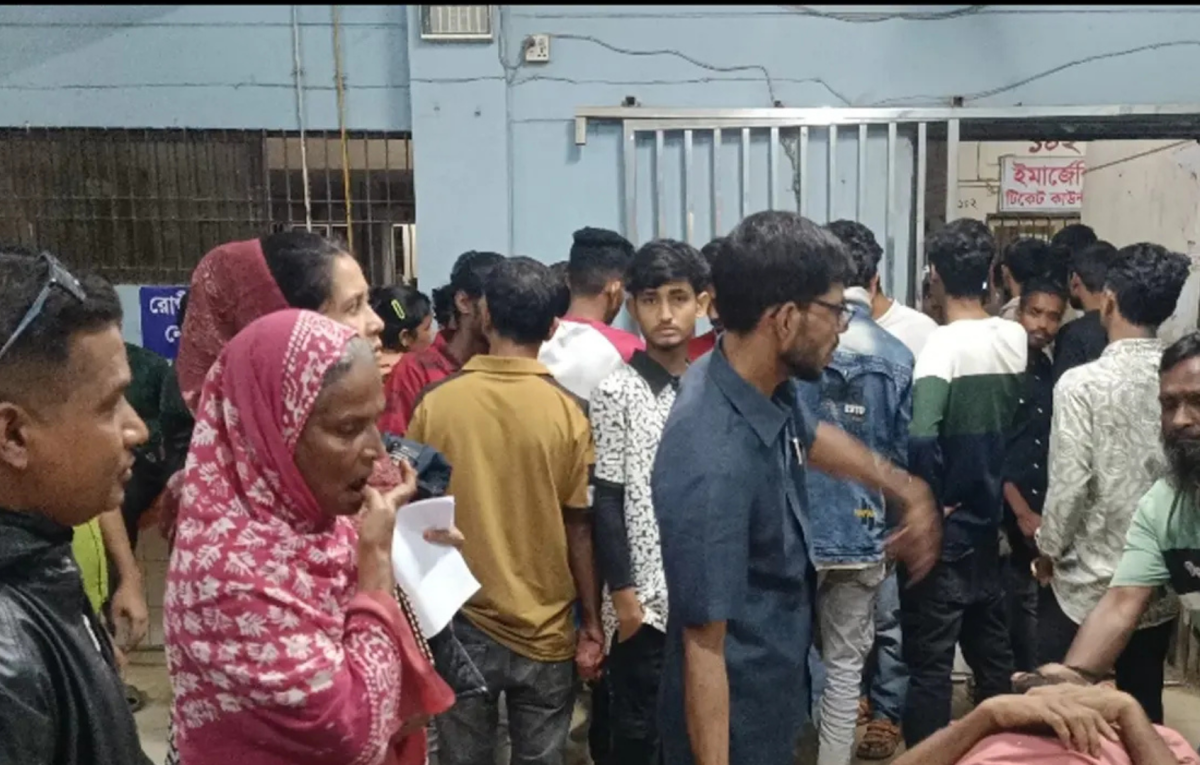 ব্রাহ্মণবাড়িয়ায় সন্ধ্যার গুলিবর্ষণ: আধিপত্যের লড়াইয়ে ৩ জন ছিটকে হাসপাতালে!