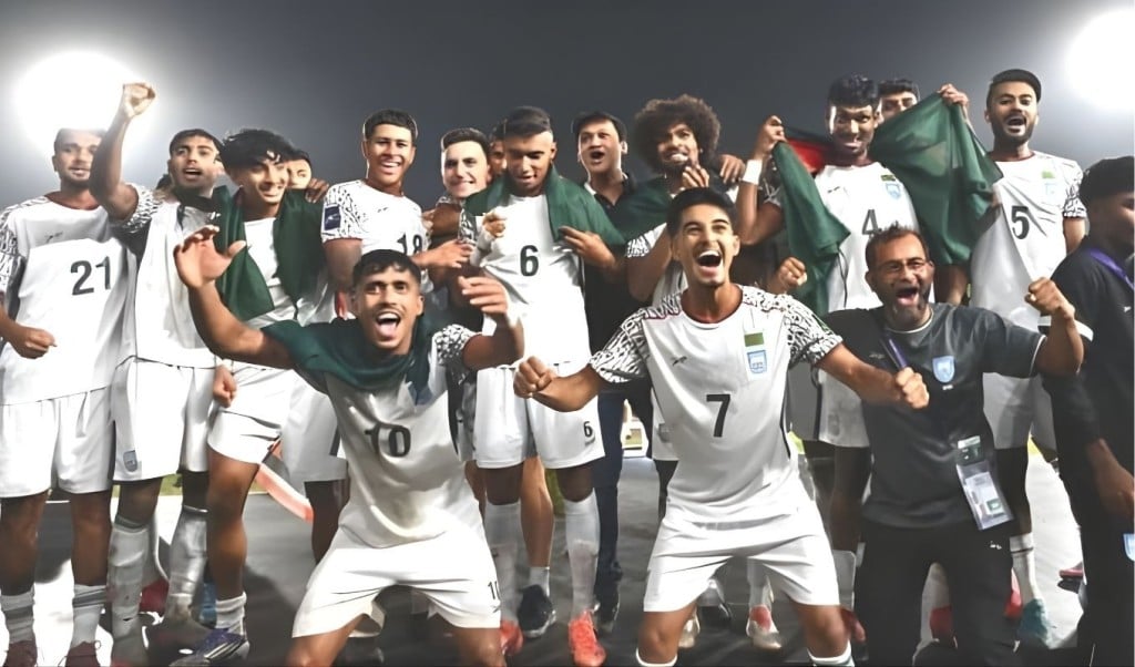 ভারতের বিরুদ্ধে ঐতিহাসিক জয় পুরস্কার হিসেবে ২ কোটি টাকা ঘোষণা 1763522788 ভারতের বিরুদ্ধে ঐতিহাসিক জয়, পুরস্কার হিসেবে ২ কোটি টাকা ঘোষণা
