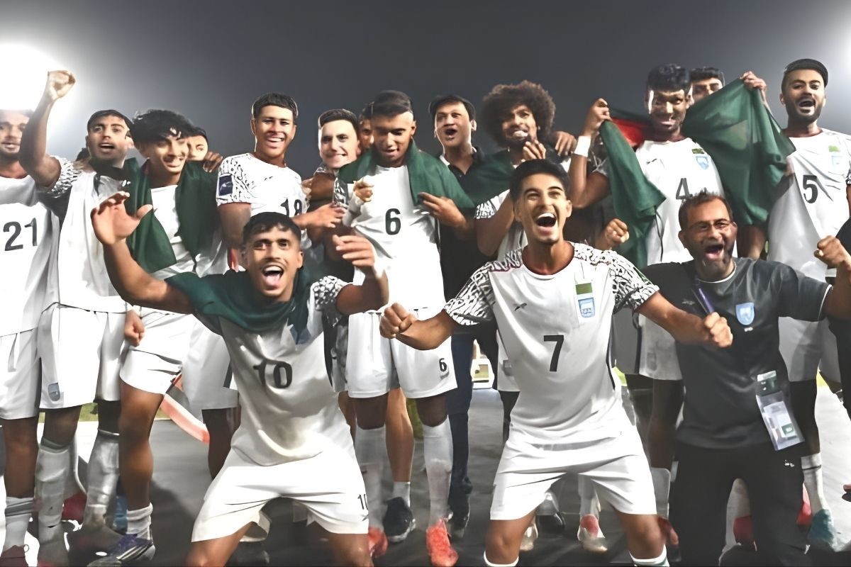 ভারতের বিরুদ্ধে ঐতিহাসিক জয়, পুরস্কার হিসেবে ২ কোটি টাকা ঘোষণা