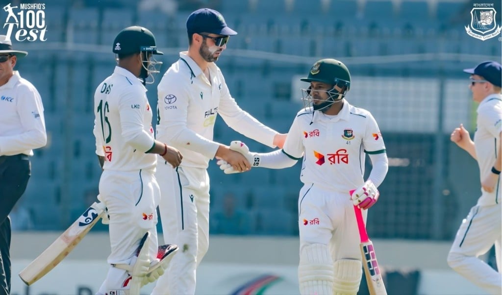 মুশফিকের শততম টেস্টে সেঞ্চুরি লিটনের ঝড়—লাঞ্চে বাংলাদেশ দুরন্ত 1763617809 মুশফিকের শততম টেস্টে সেঞ্চুরি, লিটনের ঝড়—লাঞ্চে বাংলাদেশ দুরন্ত!