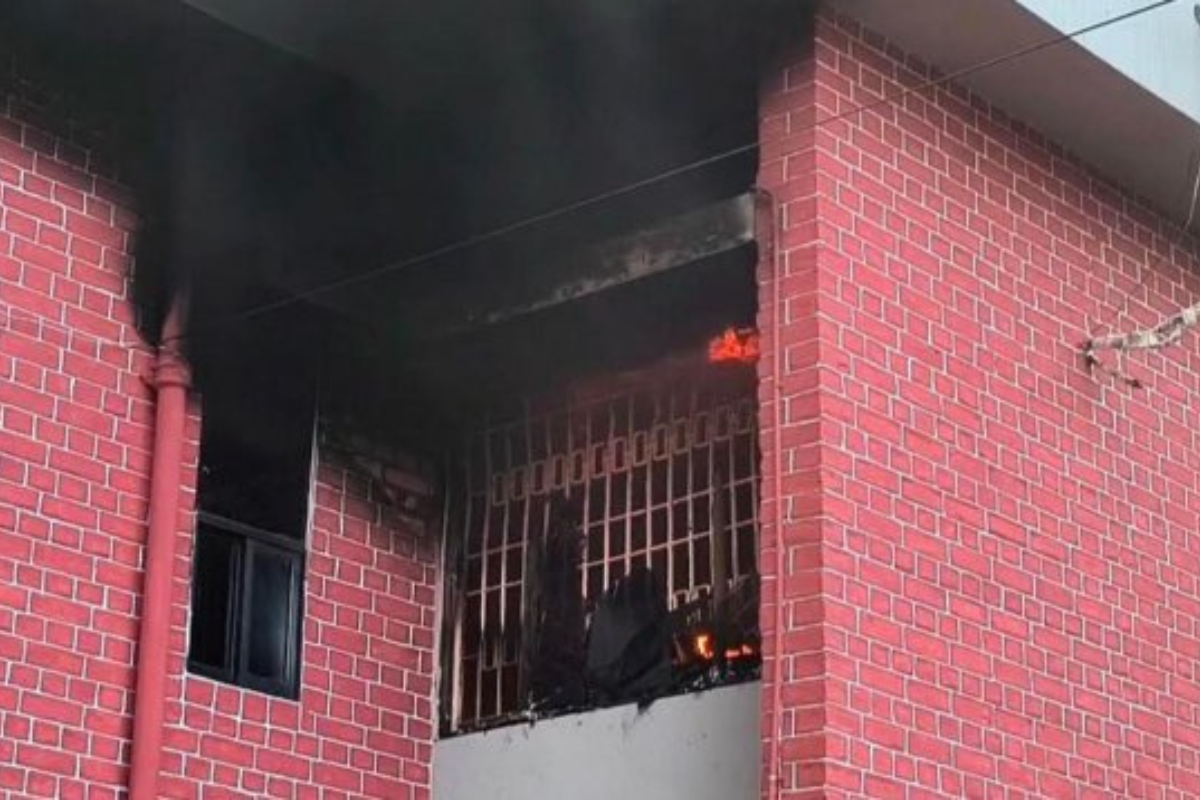 মেহেরপুরে পুলিশ সুপারের বাসভবনে অগ্নিকাণ্ড