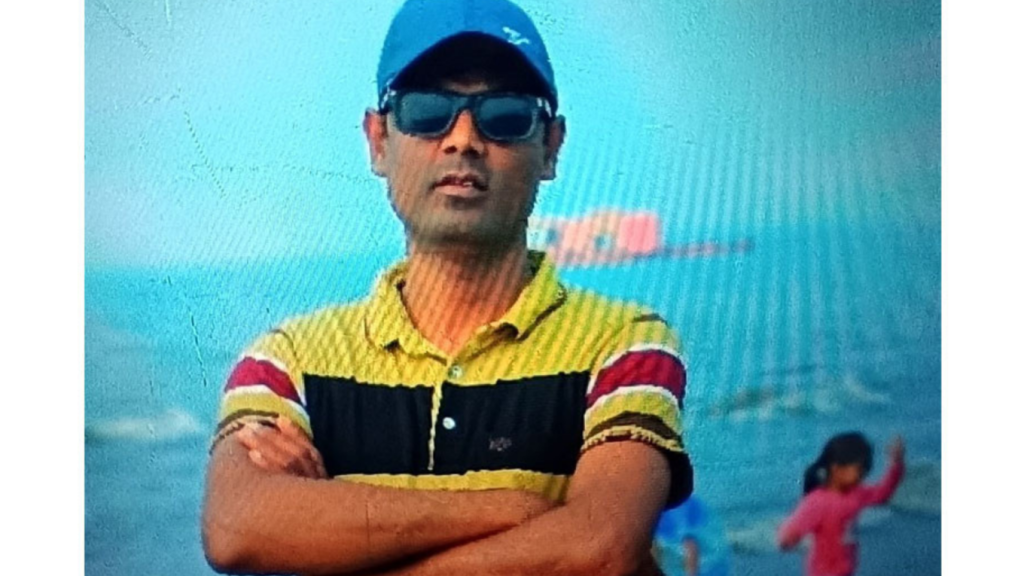মোটরসাইকেল বহরে এসে ব্যবসায়ীকে কুপিয়ে মৃত্যু নিশ্চিত 1764415294 মোটরসাইকেল বহরে এসে ব্যবসায়ীকে কুপিয়ে মৃত্যু নিশ্চিত