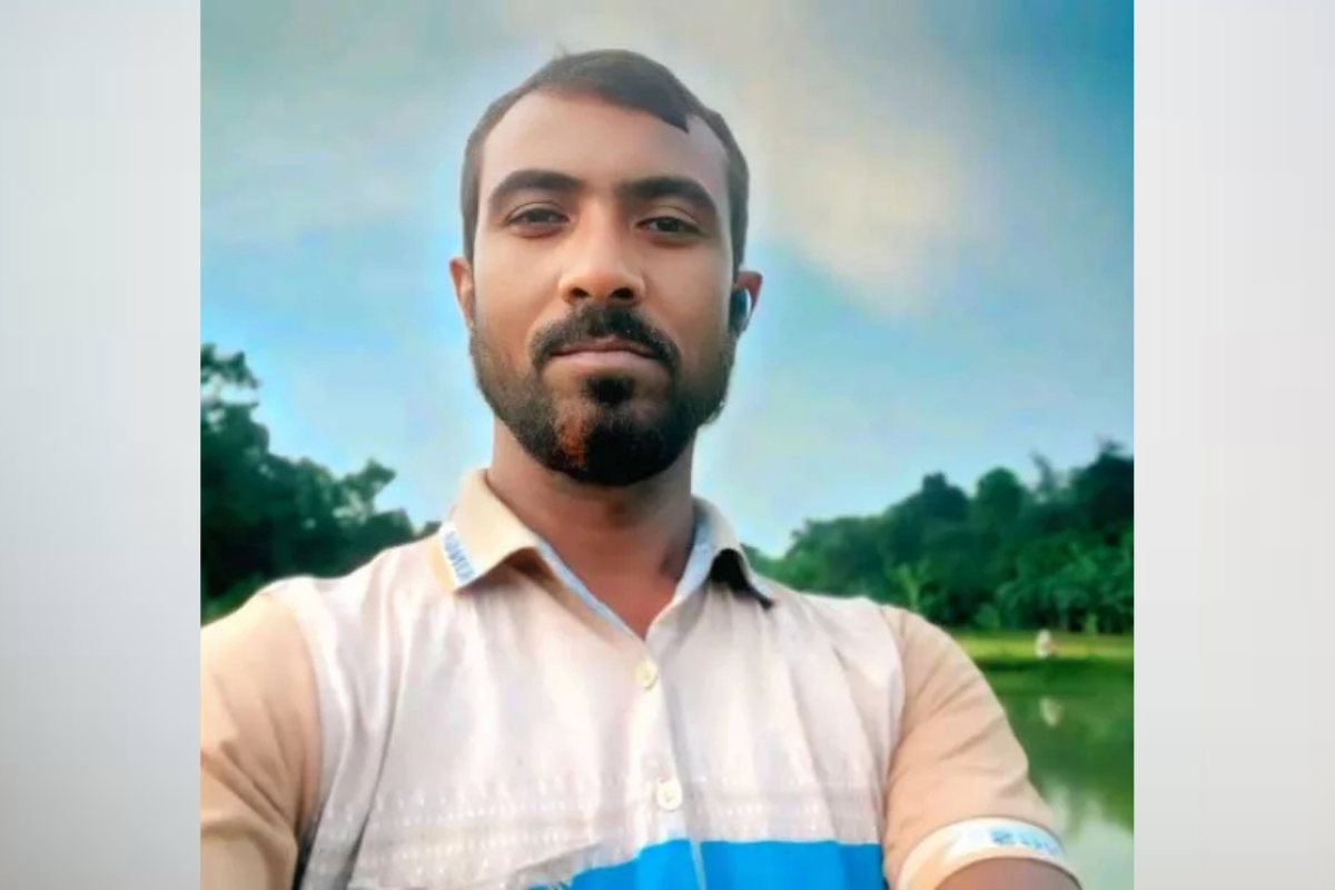 যুবলীগ নেতার লুঙ্গীর নিচ থেকে ২৯০ ইয়াবা জব্দ