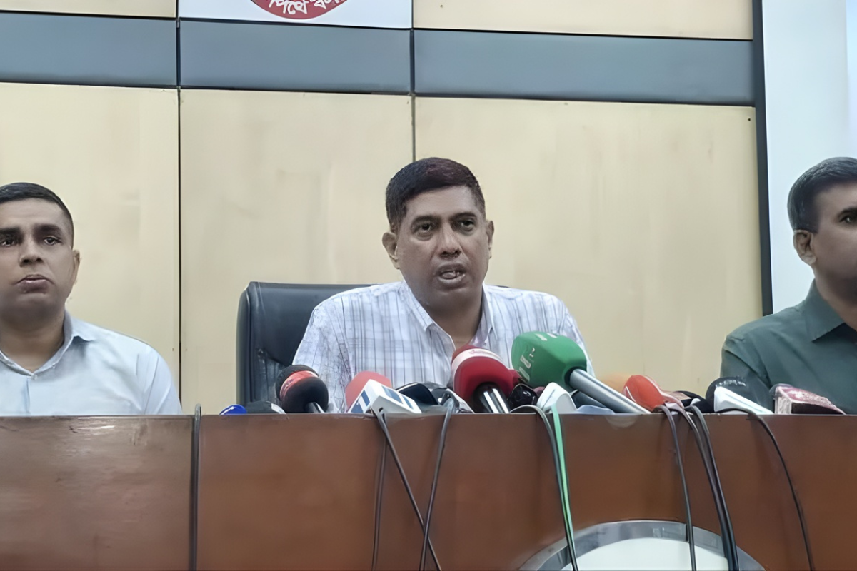 লকডাউন নিয়ে আতঙ্কের কিছু নেই: ডিবিপ্রধান