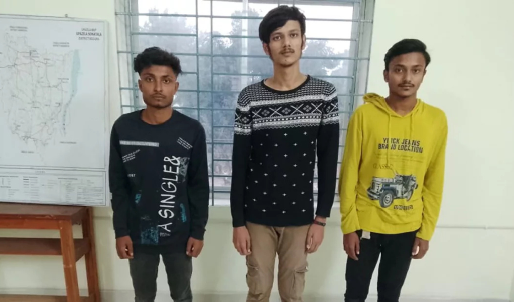 লকডাউন প্রস্তুতি বগুড়ায় ৩ আওয়ামী লীগ কর্মী গ্রেপ্তার 1762940640 লকডাউন প্রস্তুতি: বগুড়ায় ৩ আওয়ামী লীগ কর্মী গ্রেপ্তার
