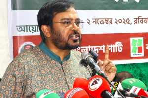 সরকার বিএনপির চাপে ডানে, জামায়াতের চাপে বাঁয়ে, এনসিপির চাপে ওপরে