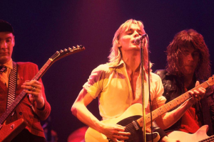 সস্তা ট্রিকের পরবর্তী ট্যুরে বাজবে তাদের সবচেয়ে আইকনিক অ্যালবাম