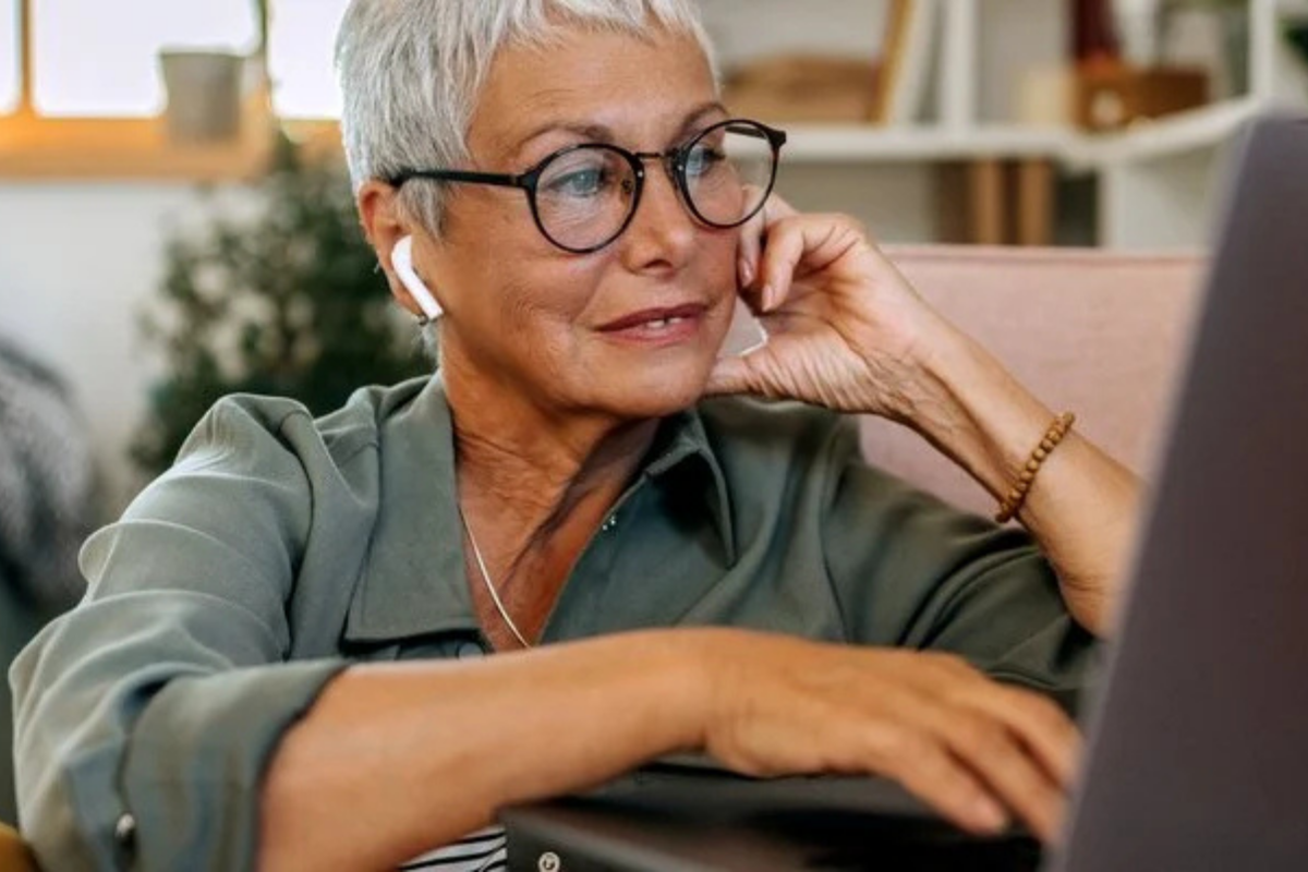 সেভিংস অ্যাকাউন্টে বিশৃঙ্খলা: হার কমছে, প্রোমোরা নেই, এবং বড় ব্যাংকগুলো 0.01% দেয় যেন সেটাই উদার পুরস্কার (এটা আসলে না)।