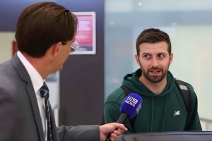 হেডের তাণ্ডব ভুলতে ৪ দিন গাড়ি চালাতে চেয়েছিলেন ইংলিশ তারকা!