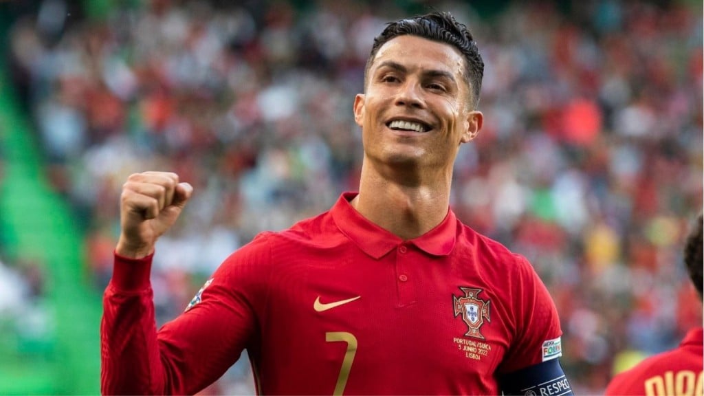২০২৬ বিশ্বকাপে শেষবারের মতো মাঠে নামবেন রোনালদো 1762890914 ২০২৬ বিশ্বকাপে শেষবারের মতো মাঠে নামবেন রোনালদো, জানালেন ফুটবল ছাড়ার সময়ও